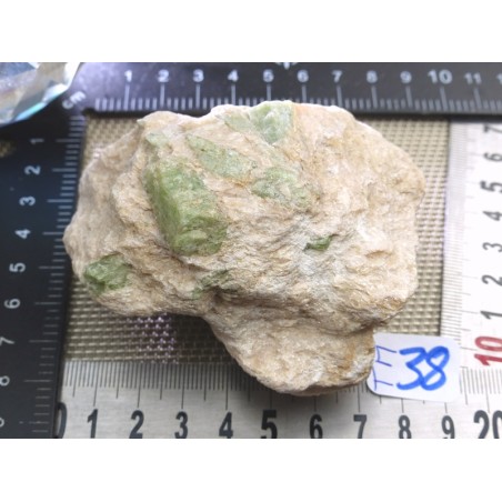 Tremolite en pierre brute 316gr Afghanistan